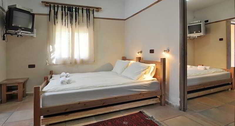 Etnachta Kibbutz Afik Villa Екстериор снимка